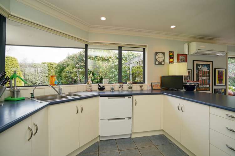 25 Spence Avenue Otatara_13