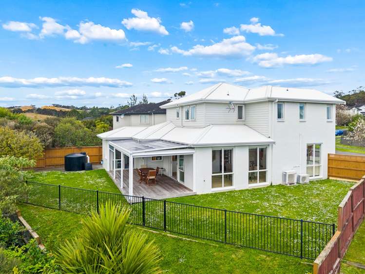 77 Mackay Drive Greenhithe_1