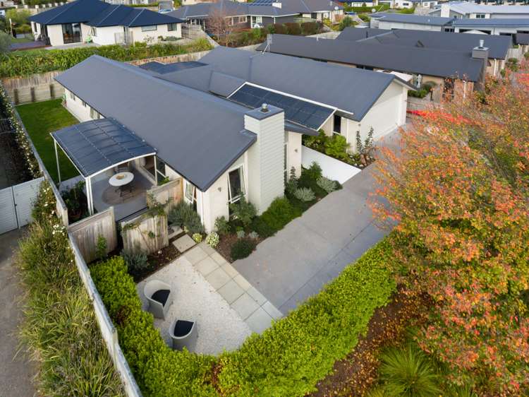 191 Lakes Boulevard Pyes Pa_19