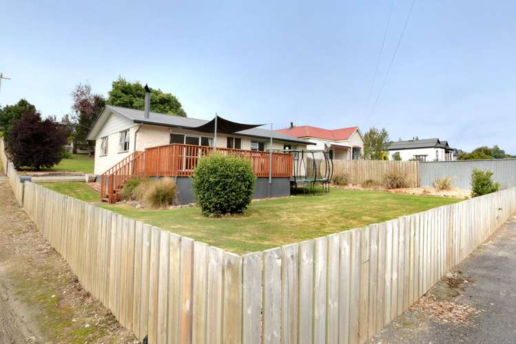 38 Irvine Street Lawrence_15