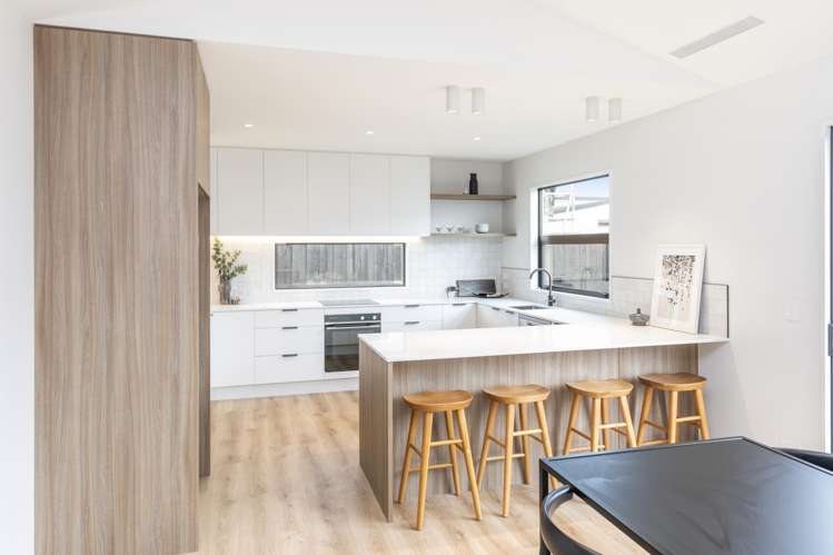 2 Perehia Mews Marshland_1