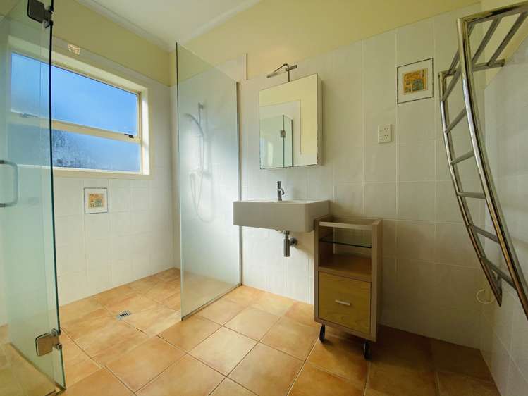 209 Powderham Street New Plymouth Central_18