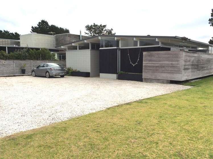 152 Sands Crescent Matarangi_1