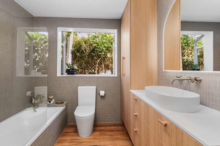 56 Bay View Road, Moncks Bay_15