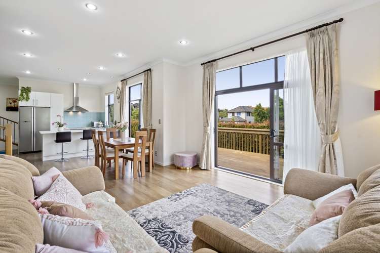 1 Northbrook Close Greenhithe_2