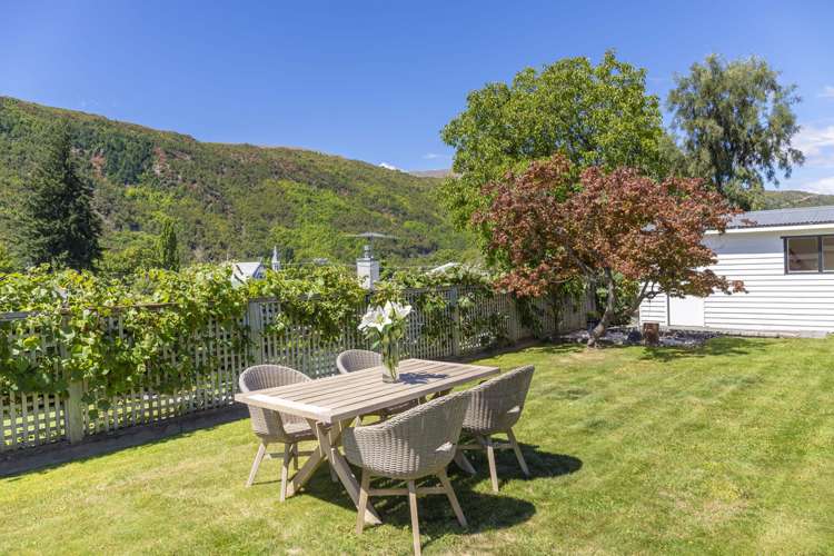 11 Anglesea Street Arrowtown_18