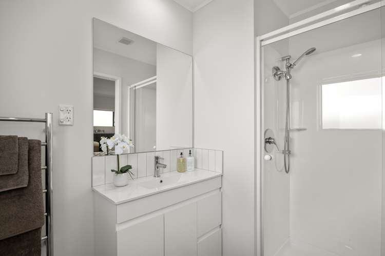 3/11 Turama Road Royal Oak_8