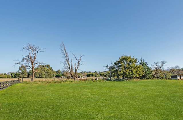 469B High Street South Carterton_4