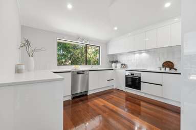 2 Seaford Place_3