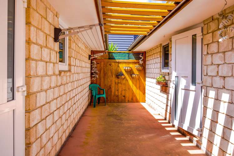 1 Wilson Road Opunake_22