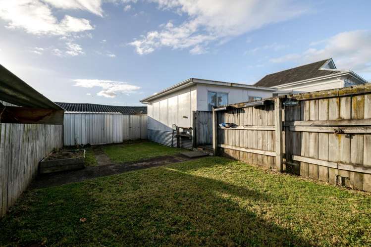  354 Botanical Road West End_13