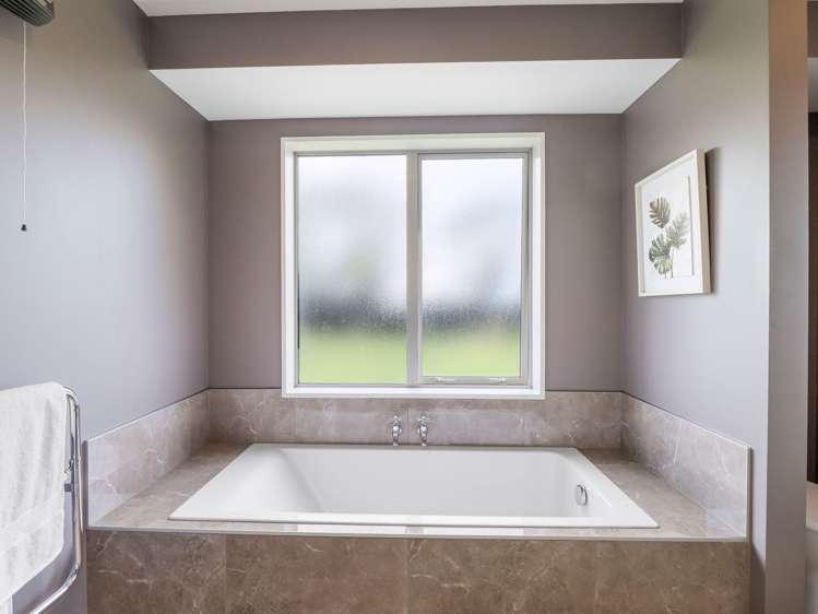 280 Southfield Drive Lincoln_19