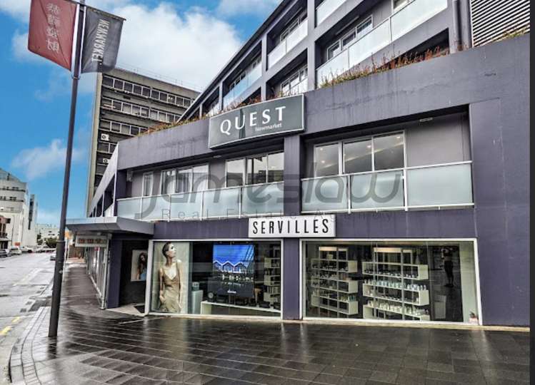 E/31-39 Davis Crescent_0