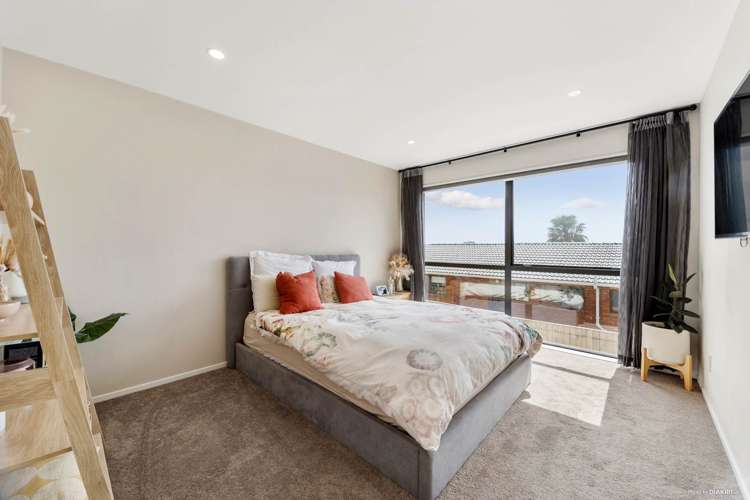 112e Hutchinson Avenue New Lynn_9