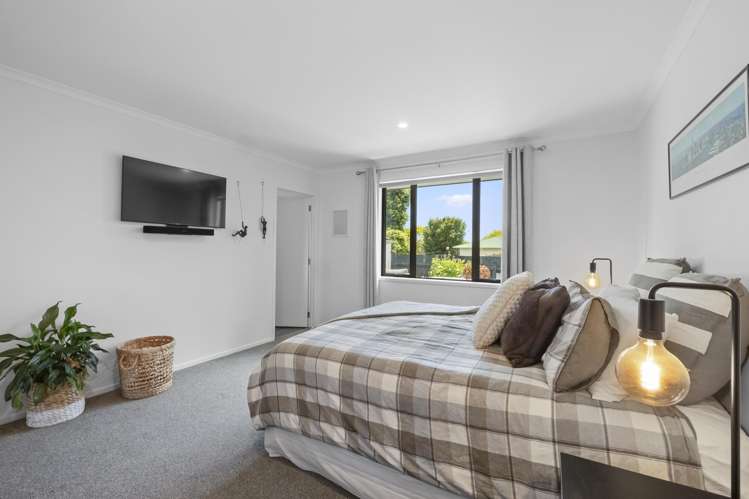 18 Piharau Crescent Hurdon_14