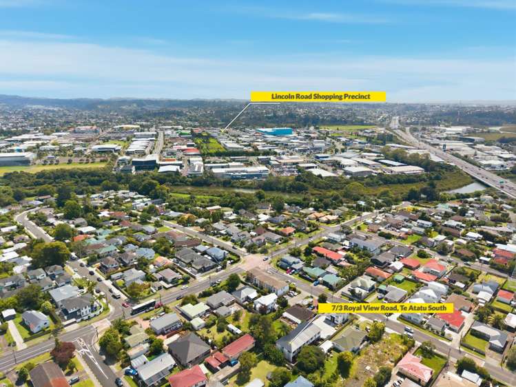 7/3 Royal View Road Te Atatu South_17