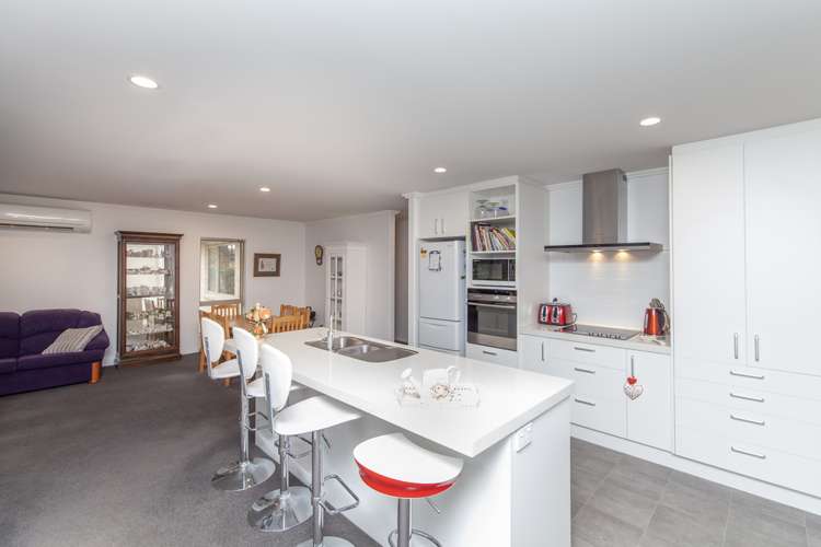 3 Pukeuri Lane Hillsborough_5