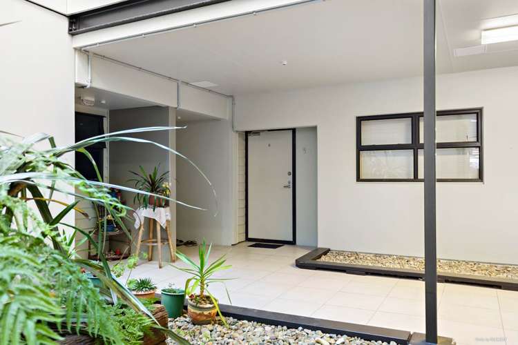 8/124 Stancombe Road Flat Bush_21