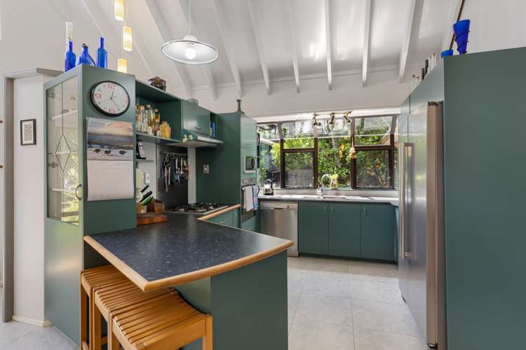 193 Whangaparaoa Road Red Beach_7