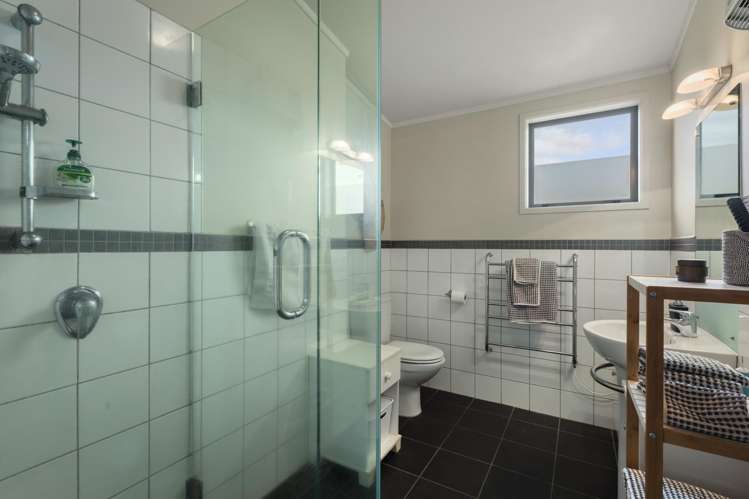 32 Roretana Drive Athenree_14