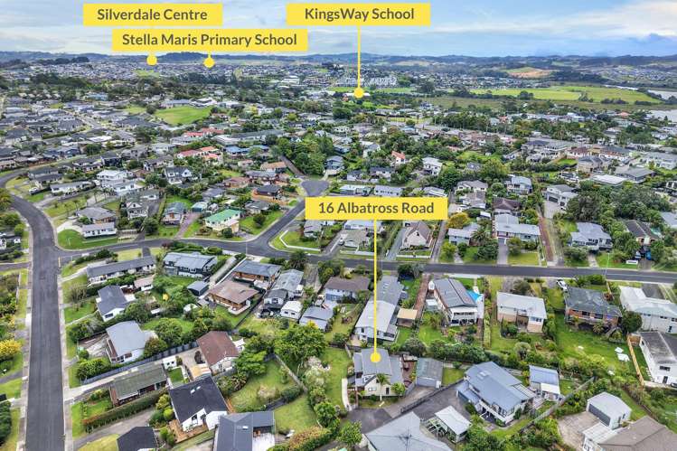 16 Albatross Road Red Beach_26