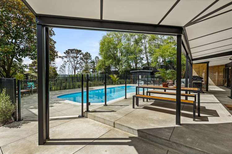 7 Attwood Road Paremoremo_7