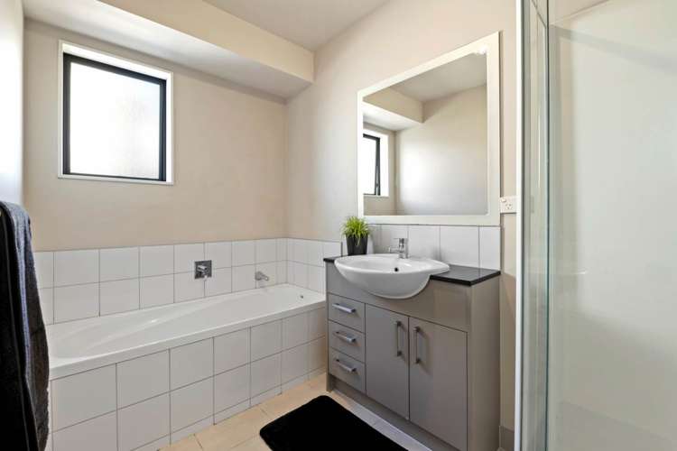 17 The Rise Gulf Harbour_15