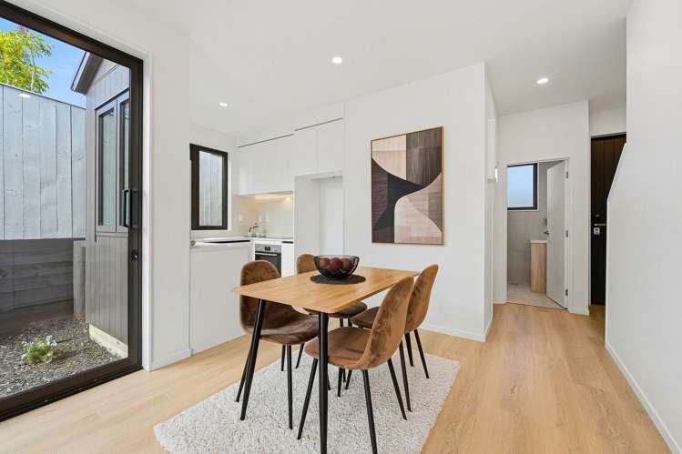 Lot 5/137 Moore Street Hillcrest_43
