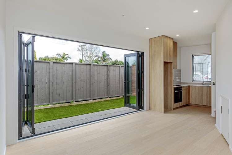 1/124 Taylors Road Mt Albert_2