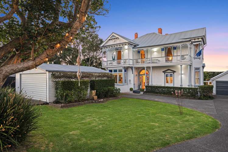 118 Calliope Road Stanley Point_33