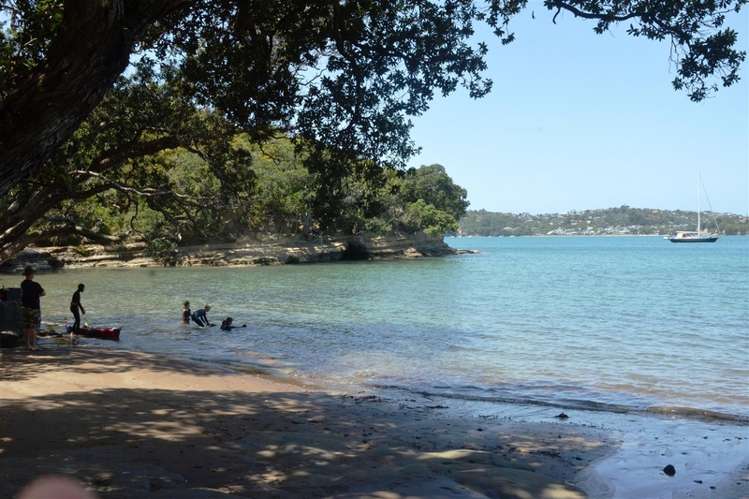 10 Waititiro Rise Stanmore Bay_16