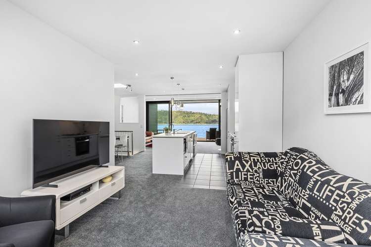 13/305 Evans Bay Parade Hataitai_11