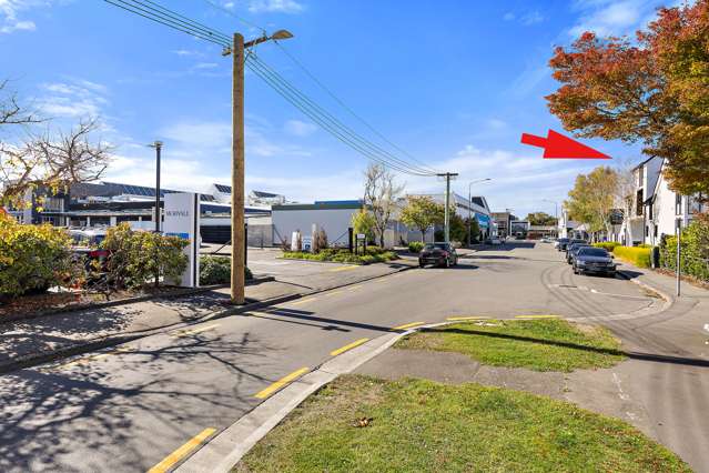 5/140 Office Road Merivale_1