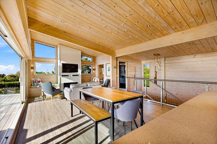 93 Oaia Road Muriwai_25