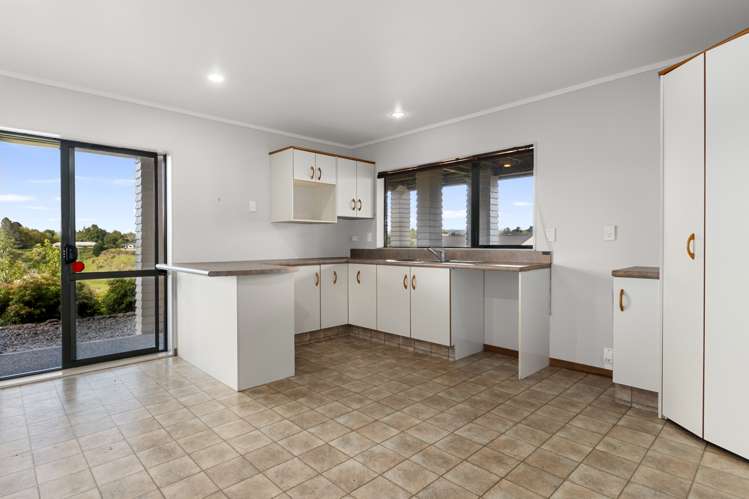 19 Miles Lane Tauriko_13