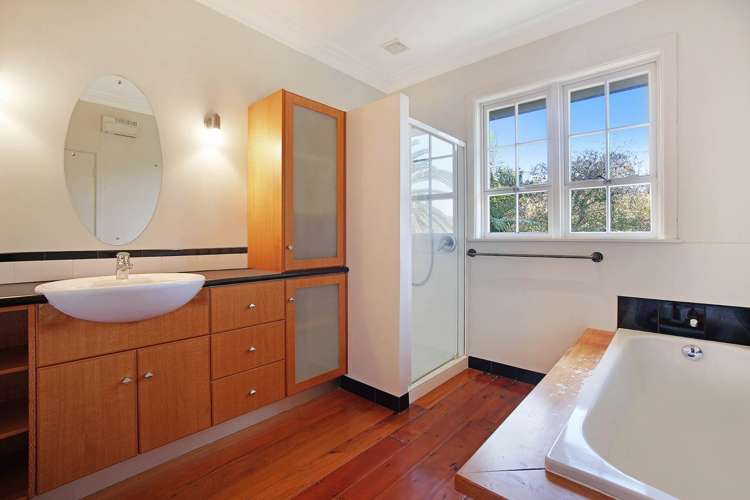 209 Lake Road Belmont_14