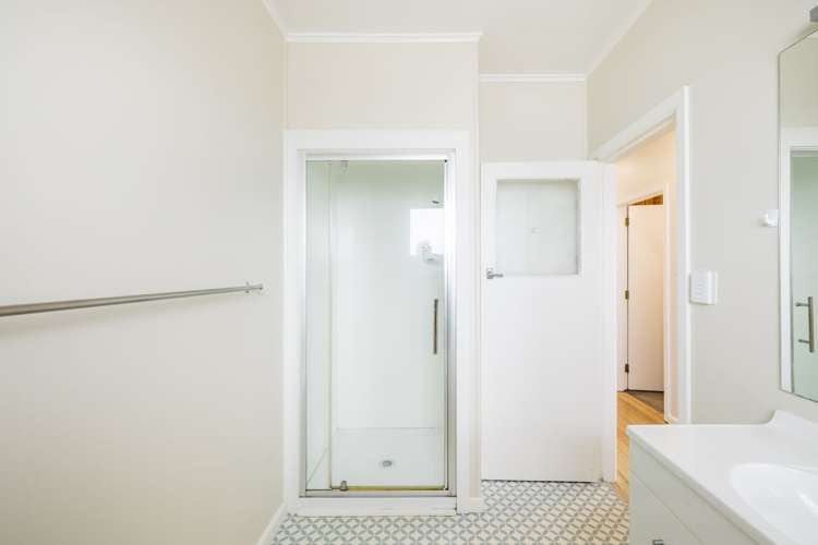 24 Thompson Street Leamington_17