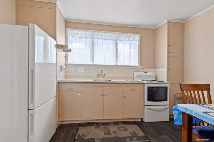 87 Terry Street Blockhouse Bay_8