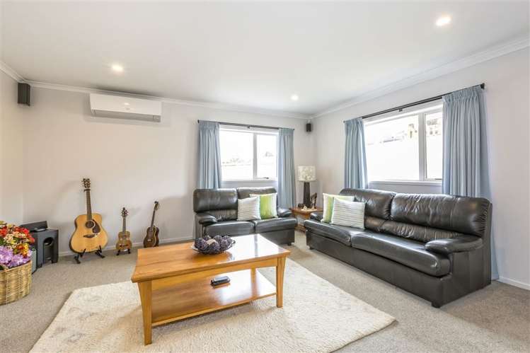 19 Parkgrove Crescent Pokeno_13