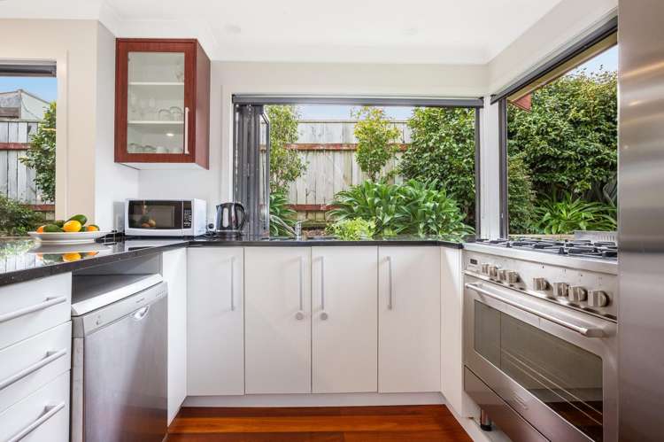 15A Tennyson Street Petone_8