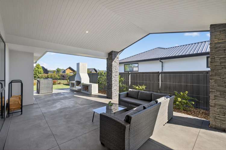 8 Picadilly Avenue Casebrook_21