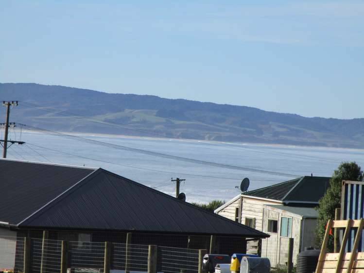 14 Kamahi Street Kaka Point_16