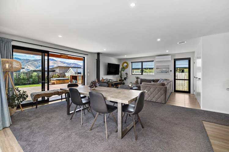 19 Pennycook Place Lake Hawea_5