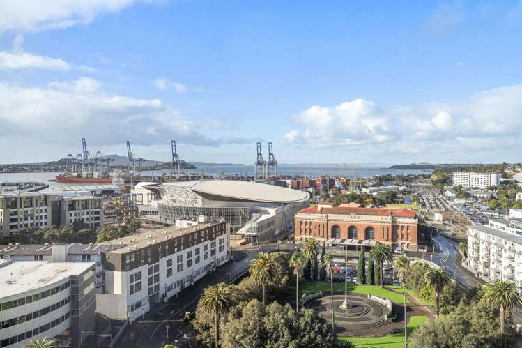 8E/100 Anzac Avenue_0