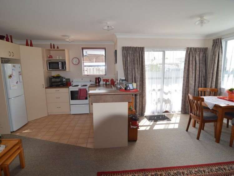 44 William Wong Place Carterton_3