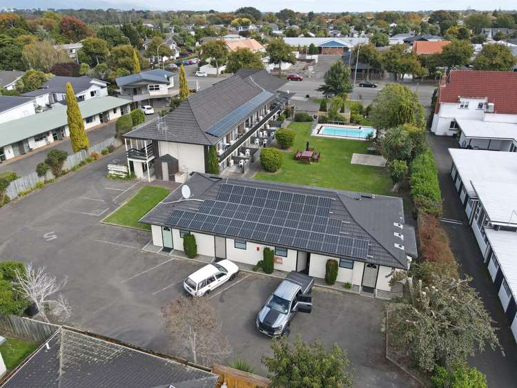 167 Fitzherbert Avenue West End_30
