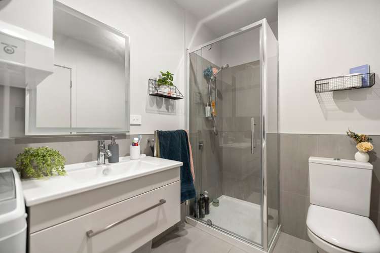 504/16 Mountain Ash Drive Frankton_7