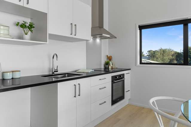 2/49-51 Farm Street Mt Maunganui_1