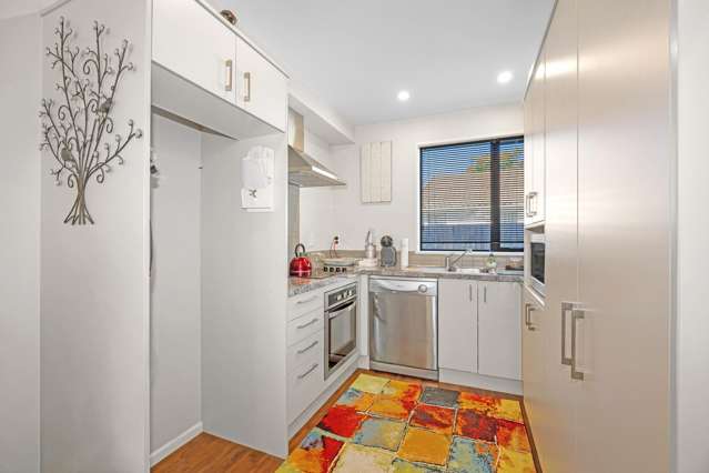 2/14 London Street Richmond_2