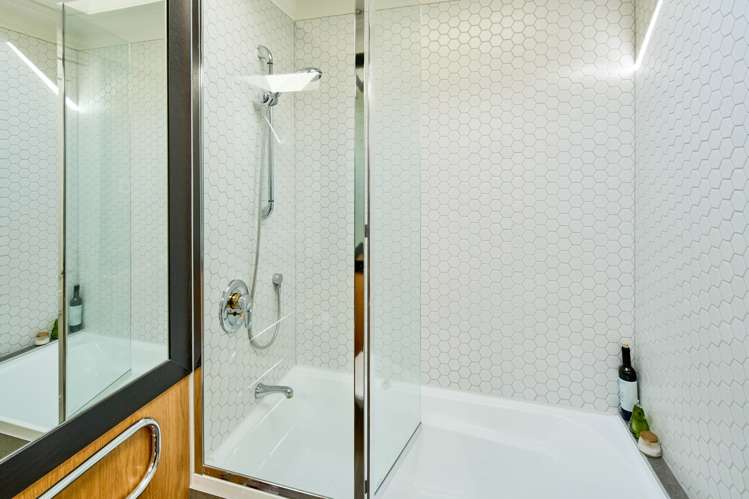 9/318 Oriental Parade Oriental Bay_10